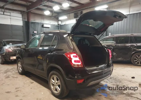 2021 Chevrolet Trax Awd Lt z USA, uszkodzony, nr VIN KL7CJPSB8MB328145